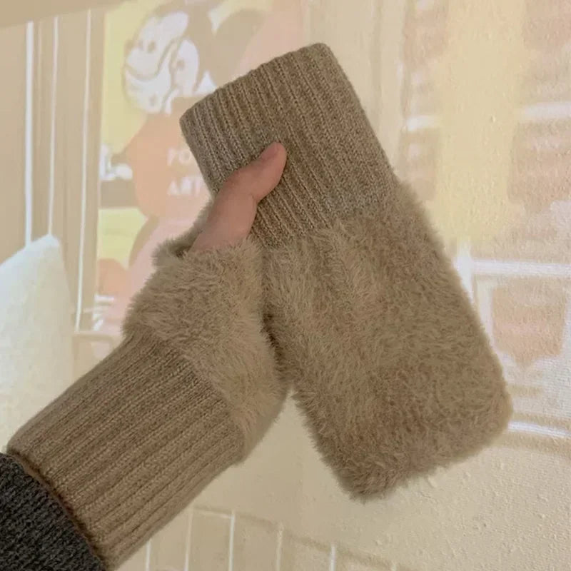 fingerless gloves