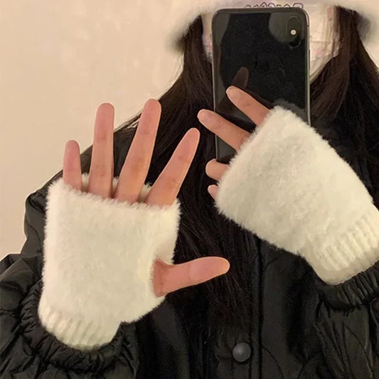 fingerless gloves
